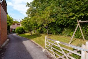 Photo 33- click for photo gallery